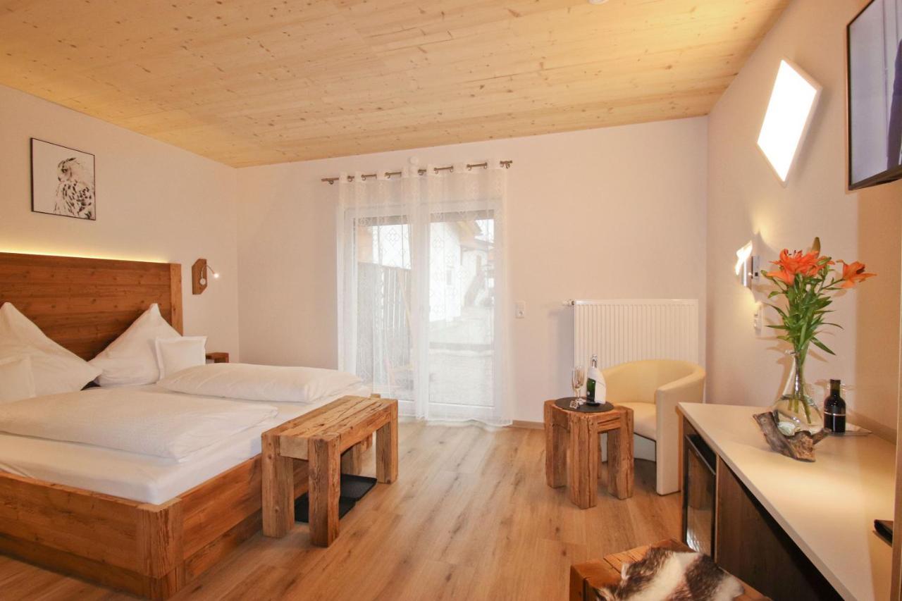 Hotel-Restaurant Gasthaus Bonimeier Niedergottsau ภายนอก รูปภาพ