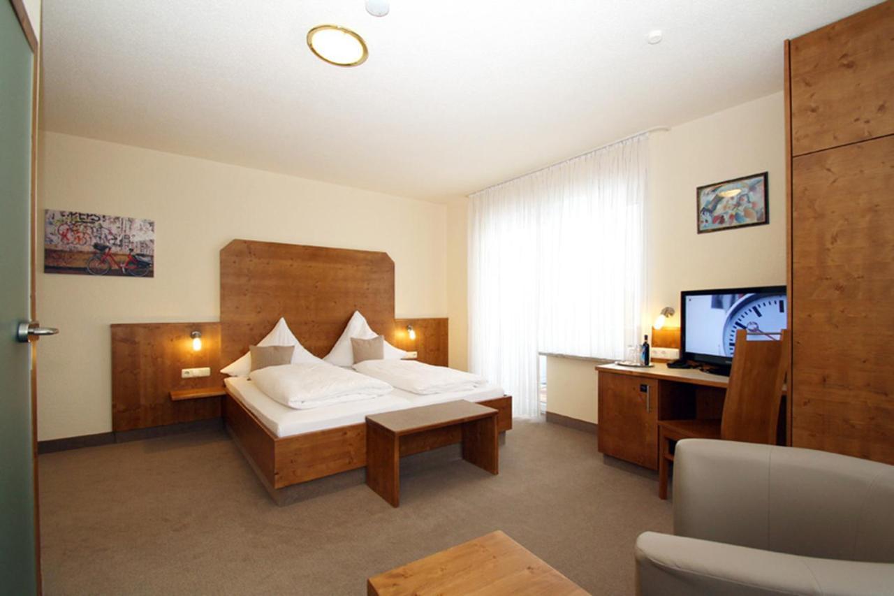 Hotel-Restaurant Gasthaus Bonimeier Niedergottsau ภายนอก รูปภาพ