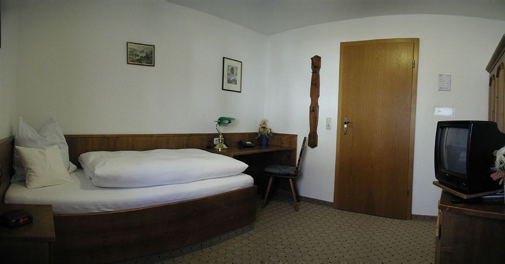 Hotel-Restaurant Gasthaus Bonimeier Niedergottsau ภายนอก รูปภาพ